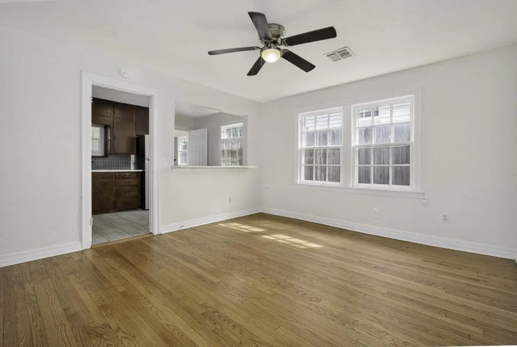 Photo 13 — 721 NW 46th Street, Oklahoma City, OK 73118