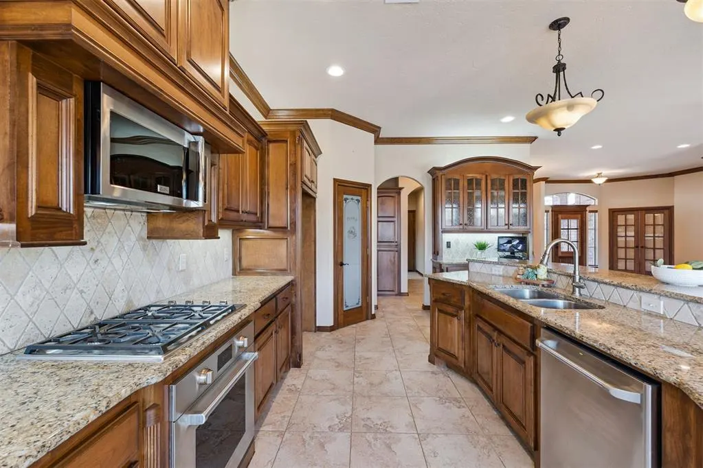 Photo 10 — 3124 SW 140th Street, Oklahoma City, OK 73170