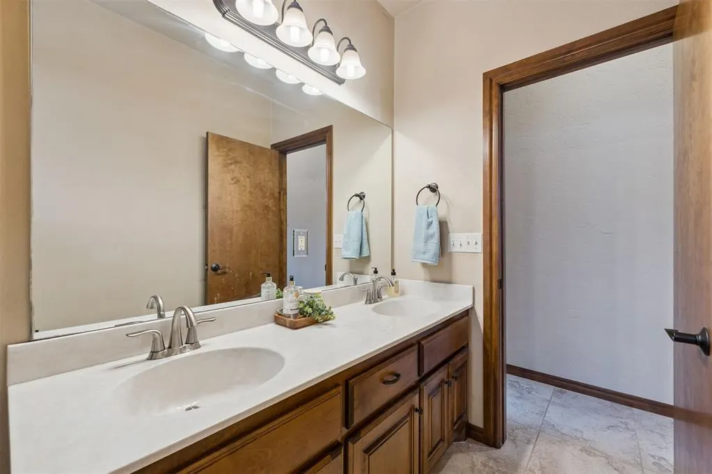 Photo 26 — 3124 SW 140th Street, Oklahoma City, OK 73170