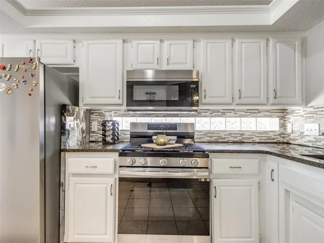 Photo 5 — 1013 Blue Ridge Drive, Edmond, OK 73003