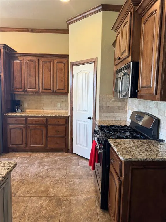 Photo 11 — 3320 Enclave Lane, Norman, OK 73072