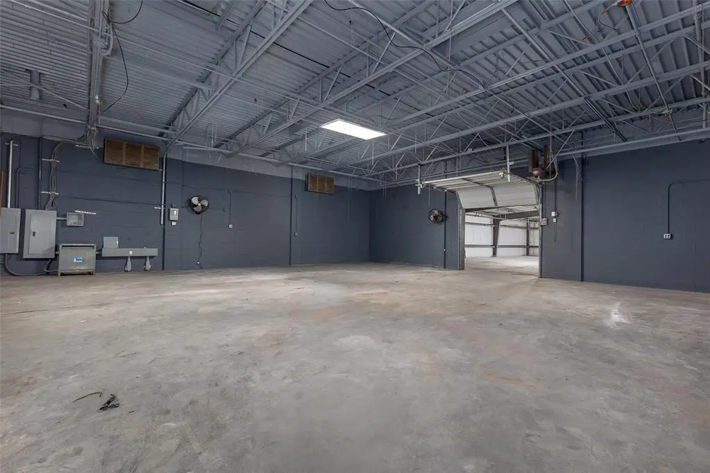 Photo 31 — 851 N 4th Street, Guthrie, OK 73044