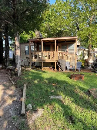 Sold home at 231 Chelshea Drive