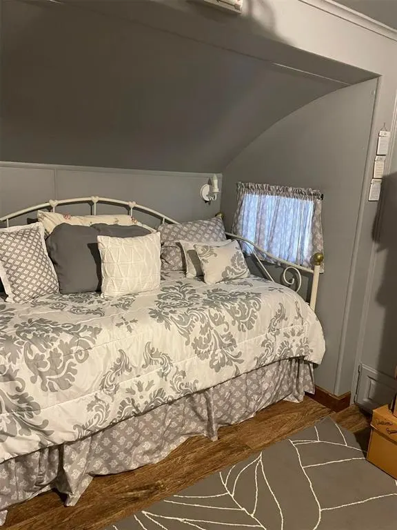 Photo 5 — 231 Chelshea Drive, Sulphur, OK 73086