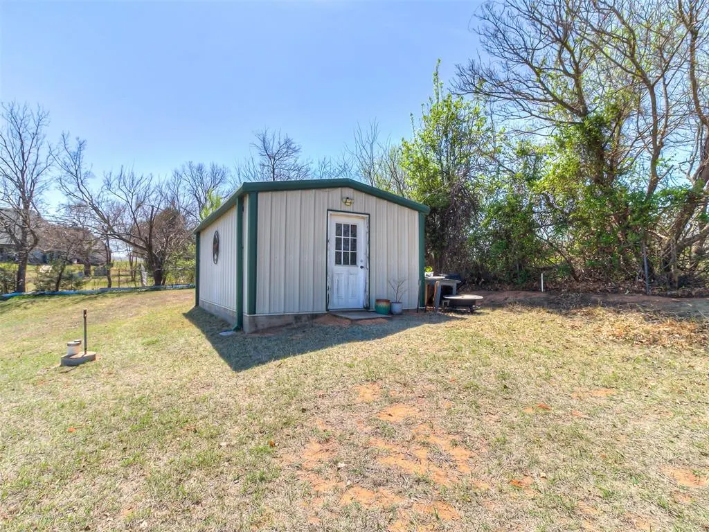 Photo 37 — 10200 Oak Park Drive, Midwest City, OK 73130