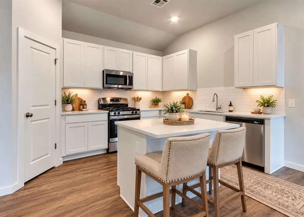 Photo 6 — 12974 Mannington Road, Edmond, OK 73025