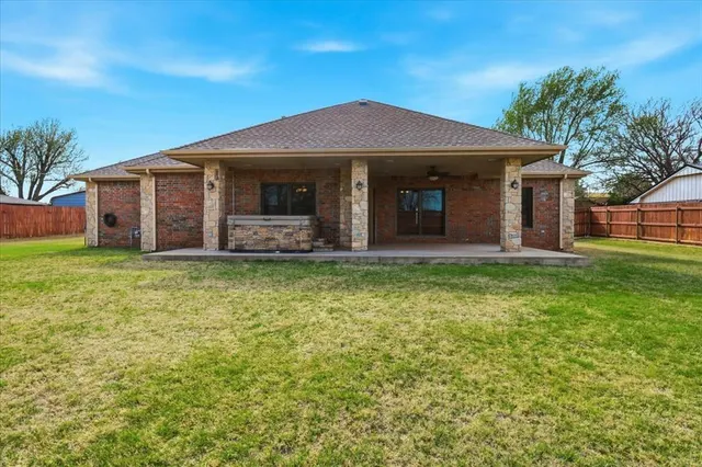 Photo 8 — 716 S Main Street, Canute, OK 73626