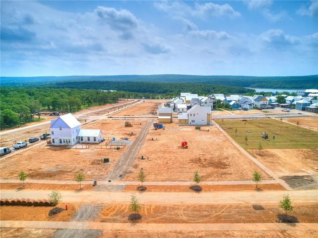Photo 9 — 32 Hill Street, Carlton Landing, OK 74432