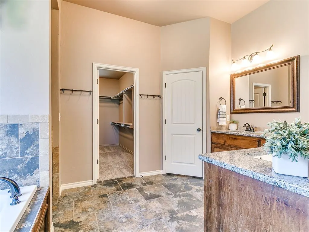 Photo 22 — 1409 Brayhill Road, Edmond, OK 73003