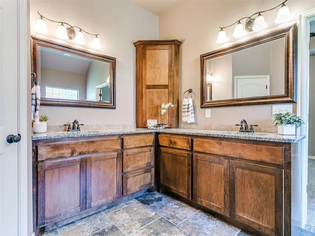 Photo 23 — 1409 Brayhill Road, Edmond, OK 73003