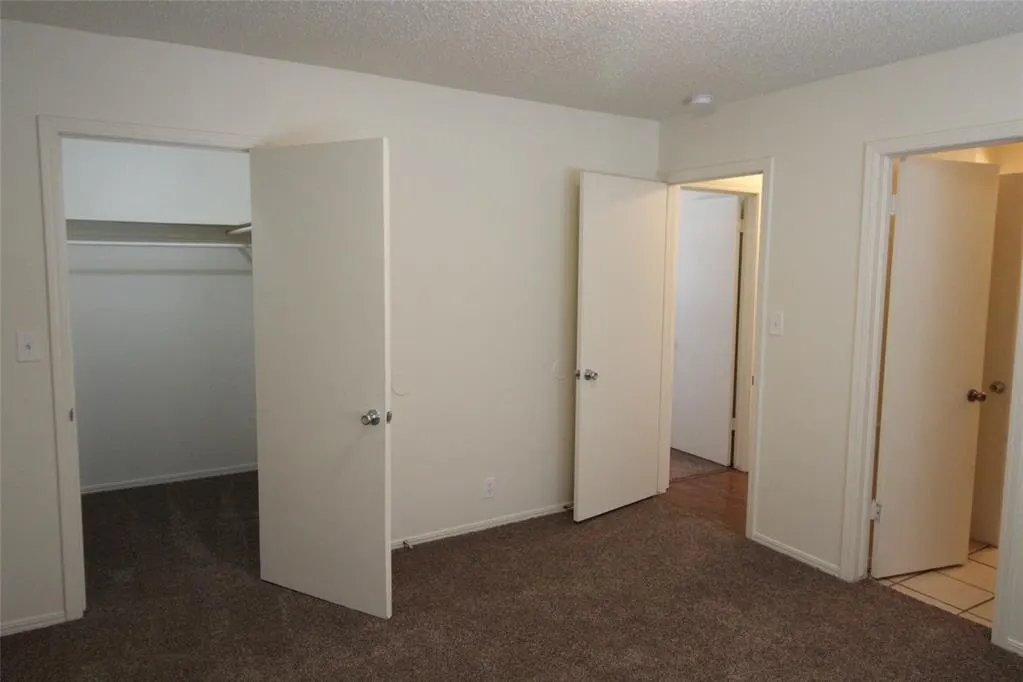 Photo 18 — 112 NE 12th Street, Moore, OK 73160