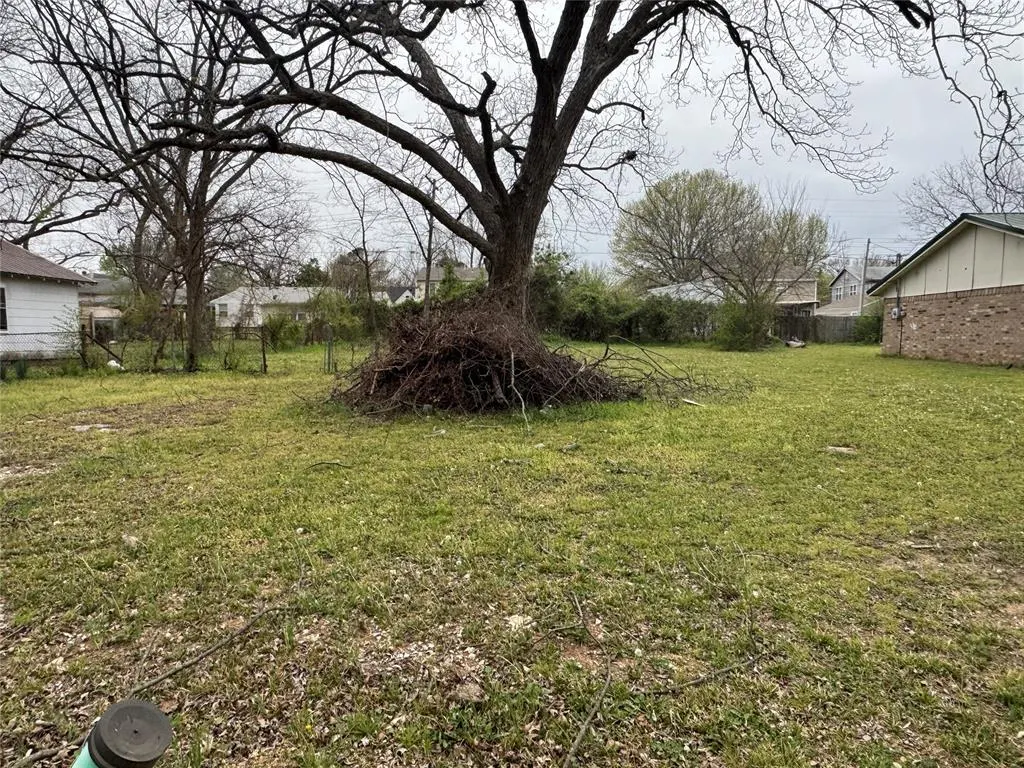 Front exterior — 1215 N Gessel Street, Seminole, OK 74868