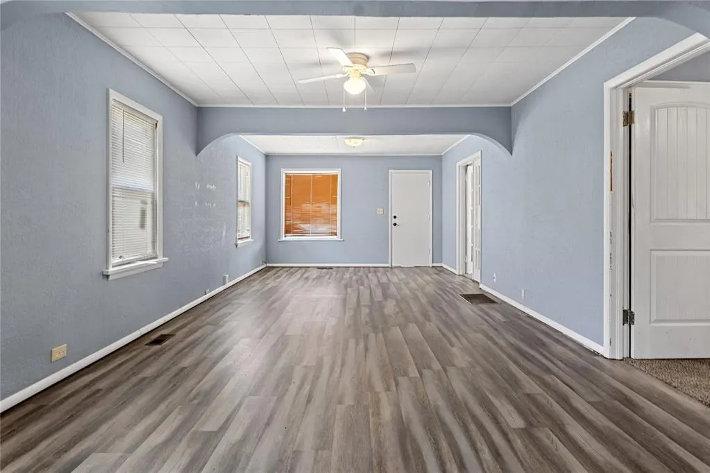Photo 10 — 312 S 14th Street, Clinton, OK 73601