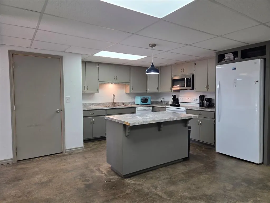 Photo 9 — 41587 Skelly Road, Asher, OK 74826