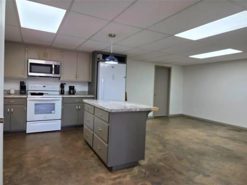 Photo 10 — 41587 Skelly Road, Asher, OK 74826