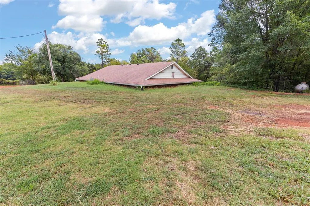 Photo 33 — 41587 Skelly Road, Asher, OK 74826