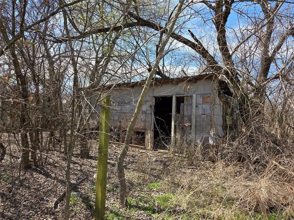 Photo 37 — 41587 Skelly Road, Asher, OK 74826