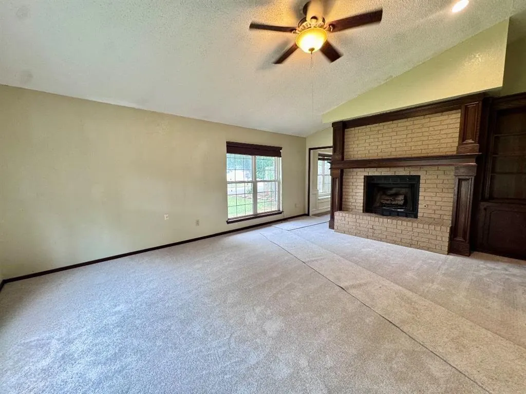 Photo 4 — 1037 NW 166th Street, Edmond, OK 73012