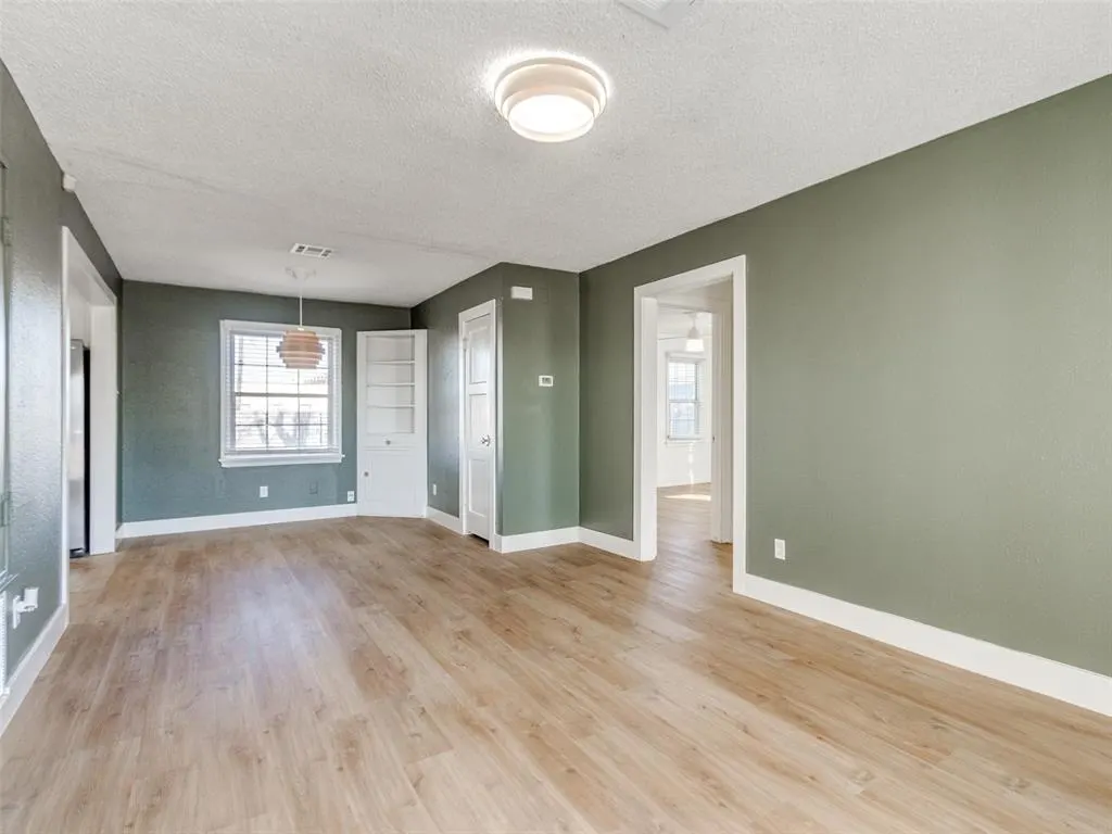Photo 4 — 415 E Frank Street, Norman, OK 73071