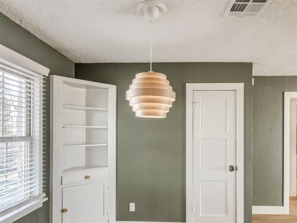 Photo 6 — 415 E Frank Street, Norman, OK 73071