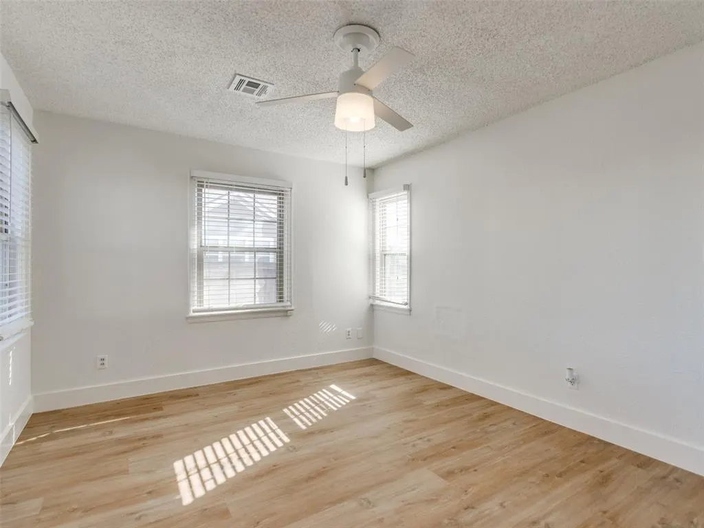 Photo 25 — 415 E Frank Street, Norman, OK 73071