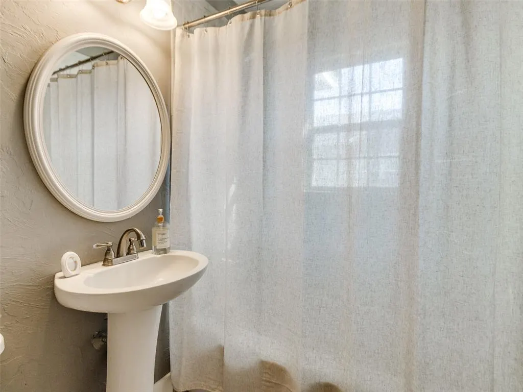 Photo 29 — 415 E Frank Street, Norman, OK 73071