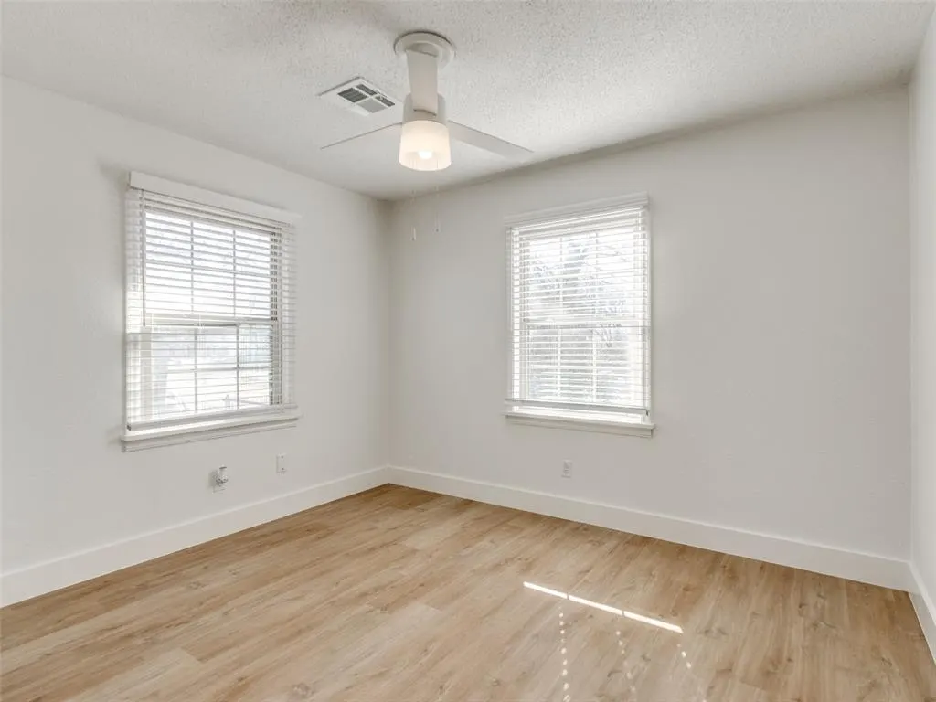 Photo 33 — 415 E Frank Street, Norman, OK 73071