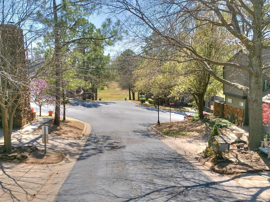 Photo 44 — 7444 S Winston Place 403, Tulsa, OK 74136