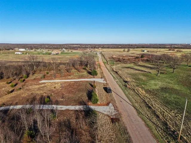 Photo 7 — 001 York Road, Slaughterville, OK 73051