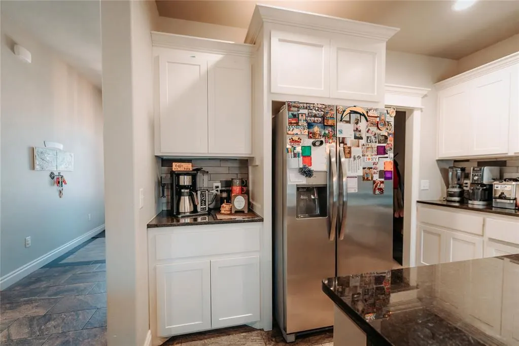 Photo 10 — 2108 Tumbleweed Lane, Altus, OK 73521