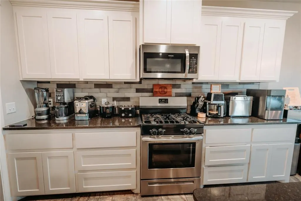 Photo 13 — 2108 Tumbleweed Lane, Altus, OK 73521