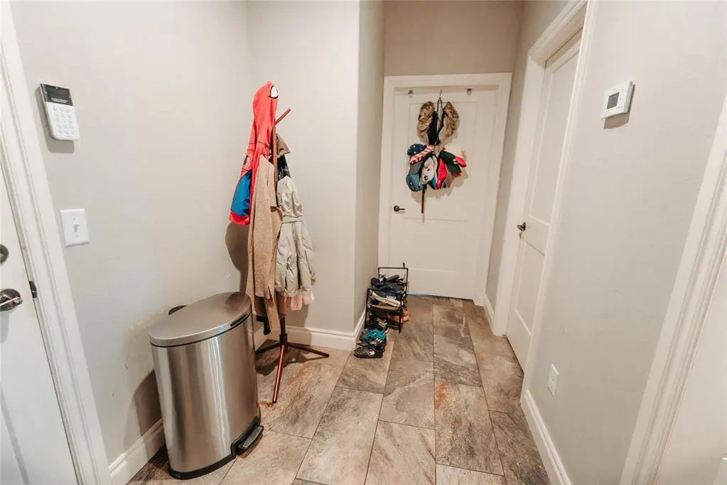 Photo 15 — 2108 Tumbleweed Lane, Altus, OK 73521