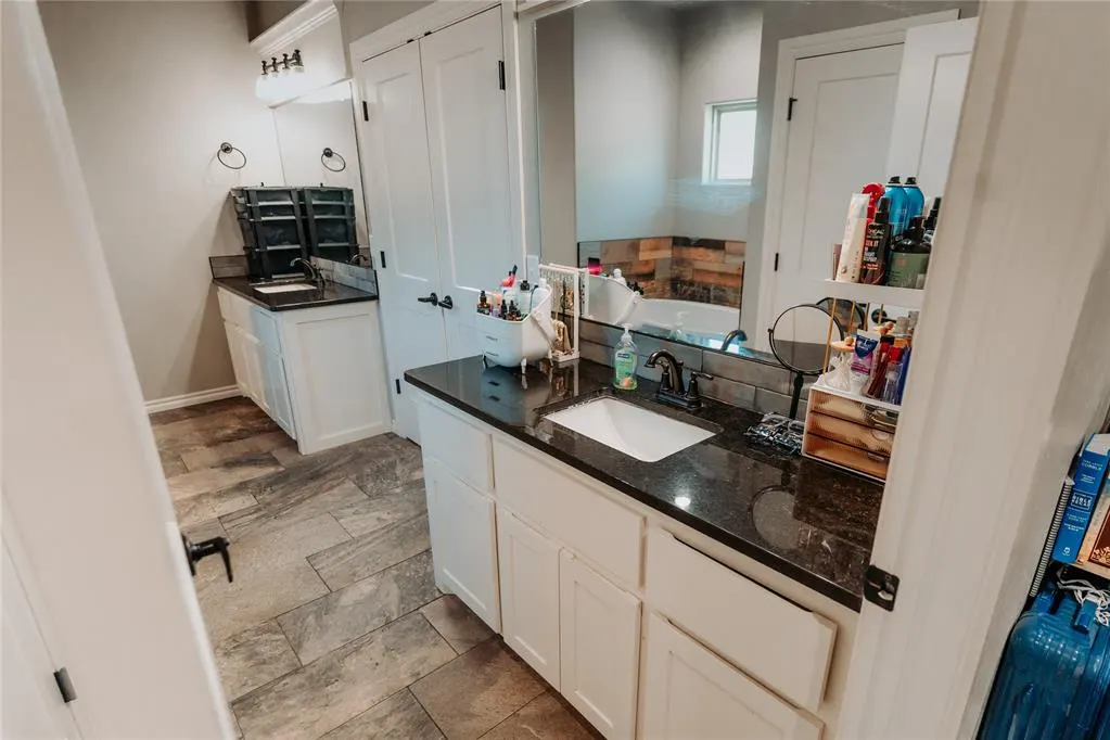 Photo 27 — 2108 Tumbleweed Lane, Altus, OK 73521