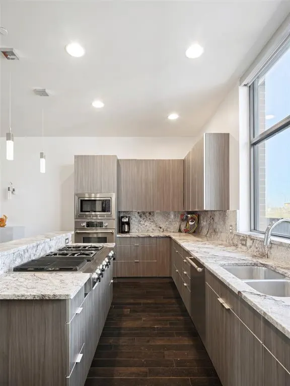 Photo 21 — 311 NE 4th Street 30, Oklahoma City, OK 73104