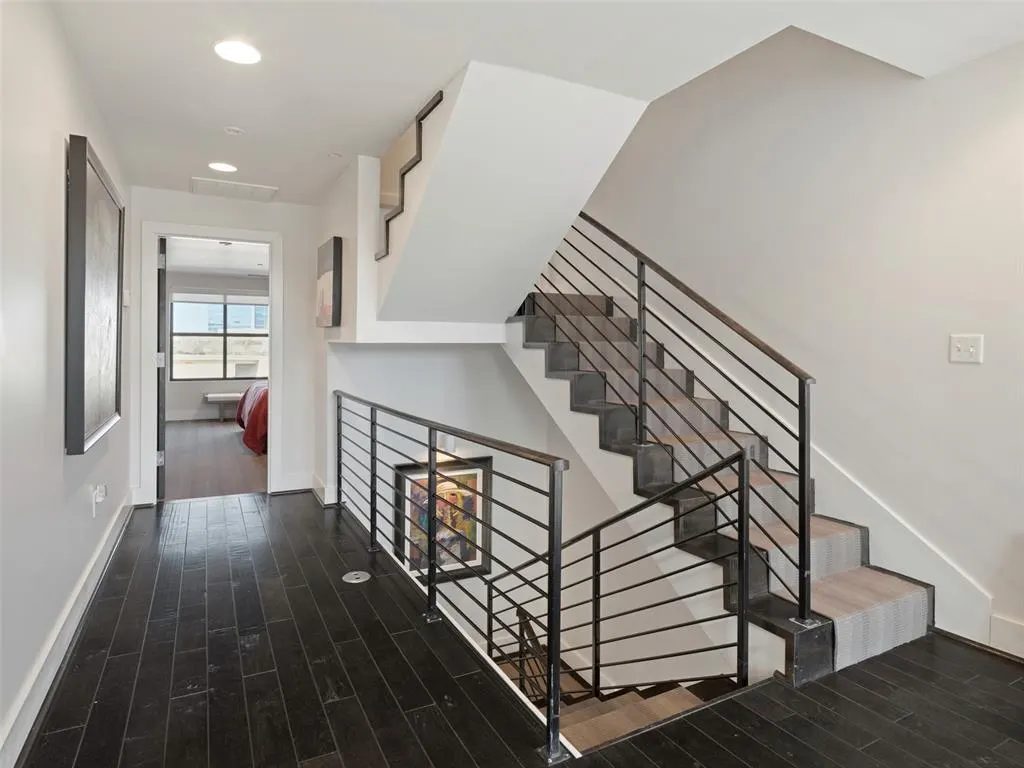 Photo 23 — 311 NE 4th Street 30, Oklahoma City, OK 73104