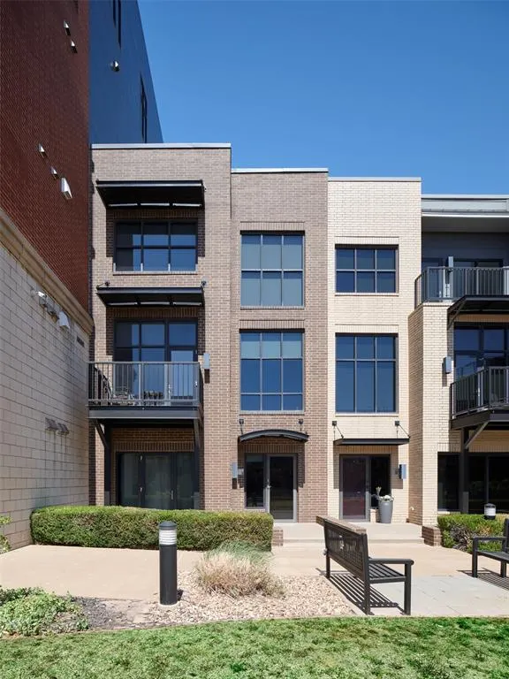 Photo 38 — 311 NE 4th Street 30, Oklahoma City, OK 73104