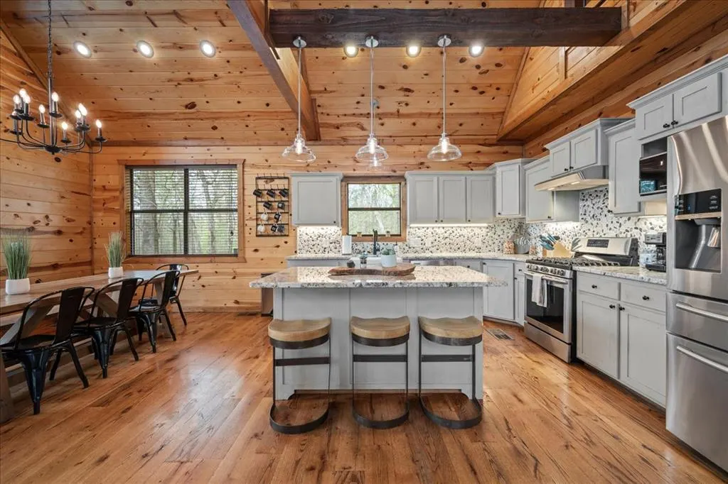 Photo 8 — 152 Banjo Lane, Broken Bow, OK 74728