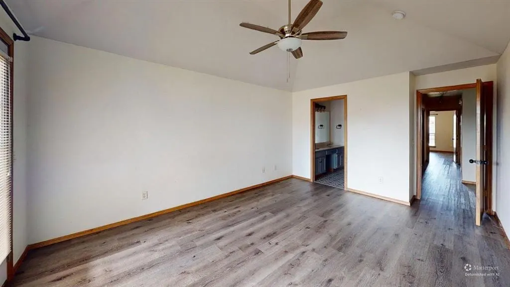 Photo 11 — 1004 SW 23rd Street, Moore, OK 73170