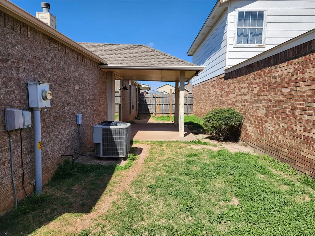 Photo 27 — 1004 SW 23rd Street, Moore, OK 73170