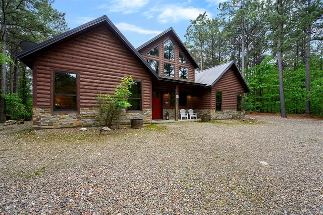 Photo 3 — 312 Sugar Pine Loop, Broken Bow, OK 74728
