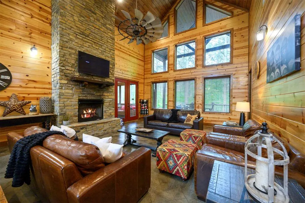 Photo 9 — 312 Sugar Pine Loop, Broken Bow, OK 74728