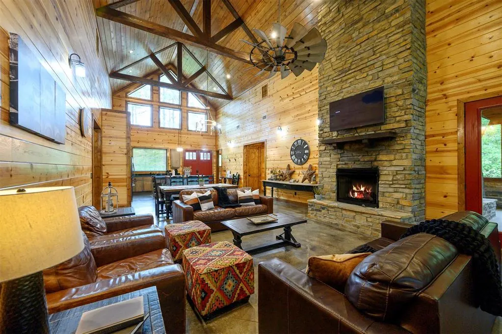Photo 13 — 312 Sugar Pine Loop, Broken Bow, OK 74728