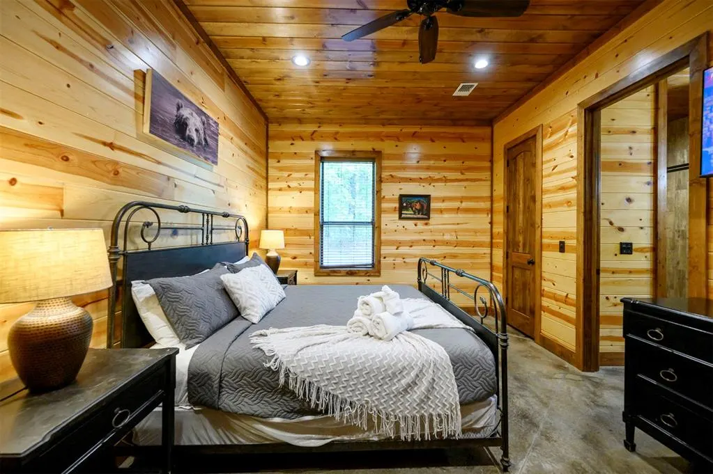 Photo 18 — 312 Sugar Pine Loop, Broken Bow, OK 74728