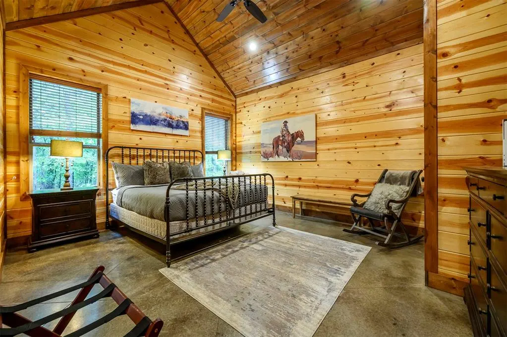 Photo 32 — 312 Sugar Pine Loop, Broken Bow, OK 74728