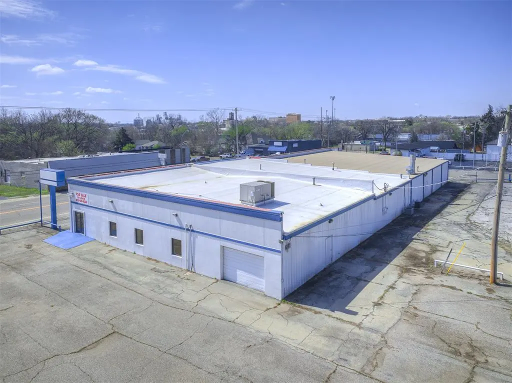Photo 3 — 712 E Highland Street, Shawnee, OK 74801