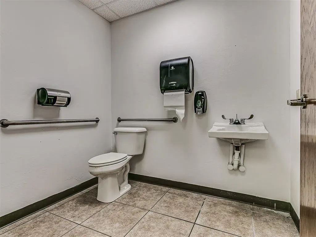 Photo 29 — 712 E Highland Street, Shawnee, OK 74801