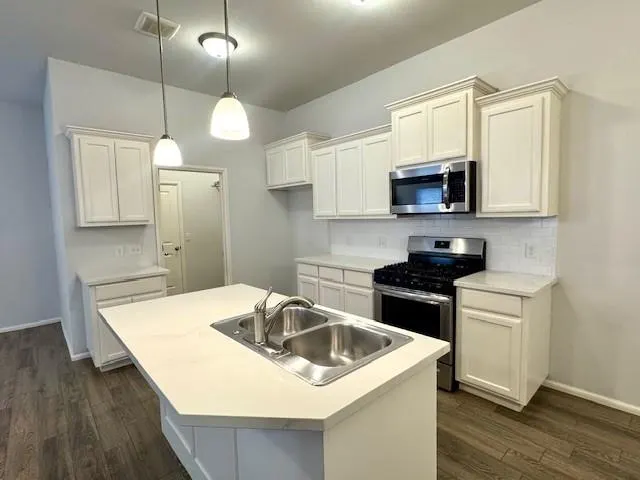 Photo 7 — 9625 SW 23rd Street, Oklahoma City, OK 73128