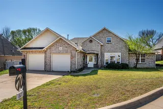 Sold home at 1821 E Birchwood Court