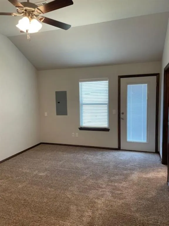 Photo 13 — 2428 Northcreek Street, Oklahoma City, OK 73128