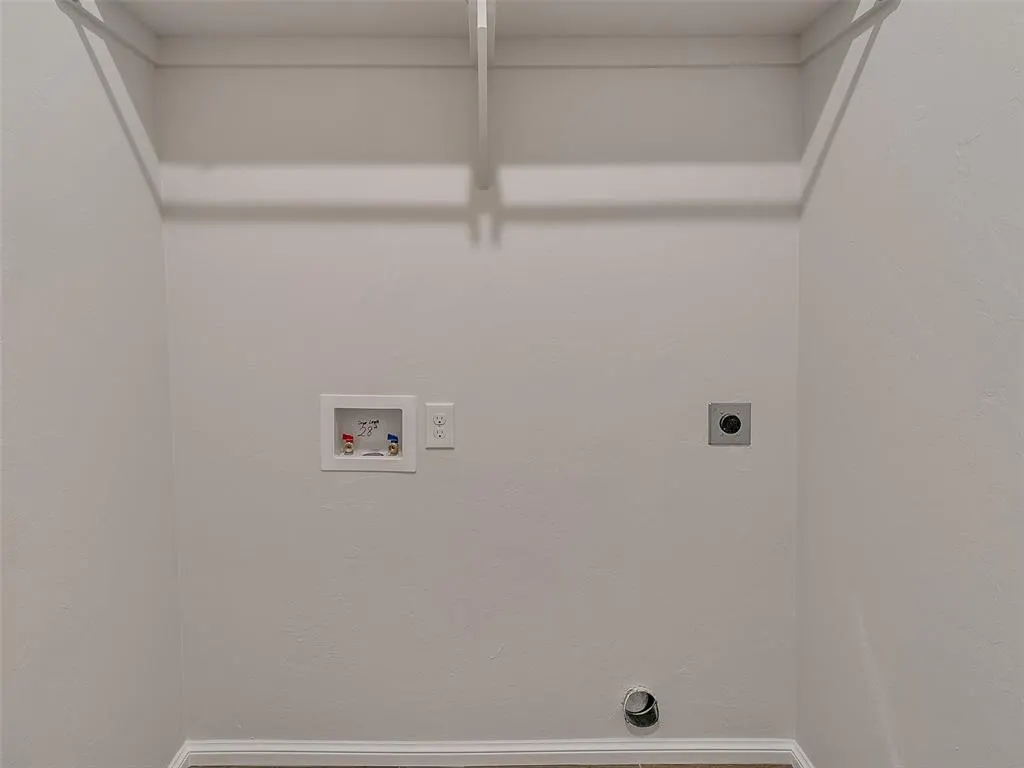 Photo 14 — 2429 Northcreek Lane, Oklahoma City, OK 73128
